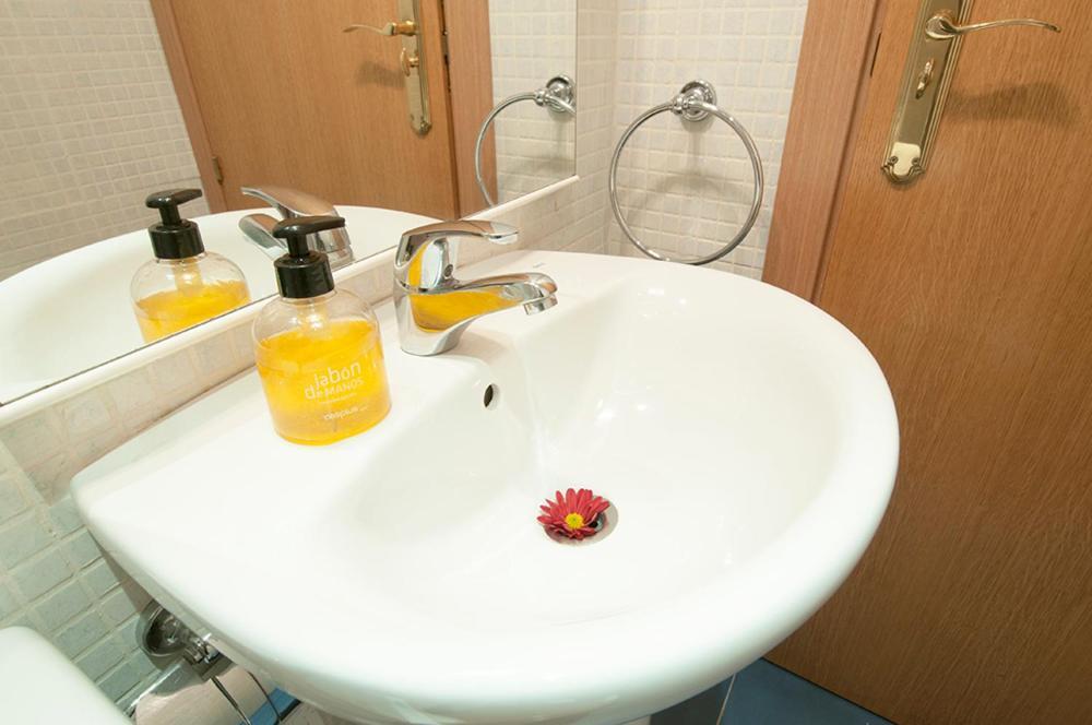 Apartamentos Eloísa Madrid Habitación foto